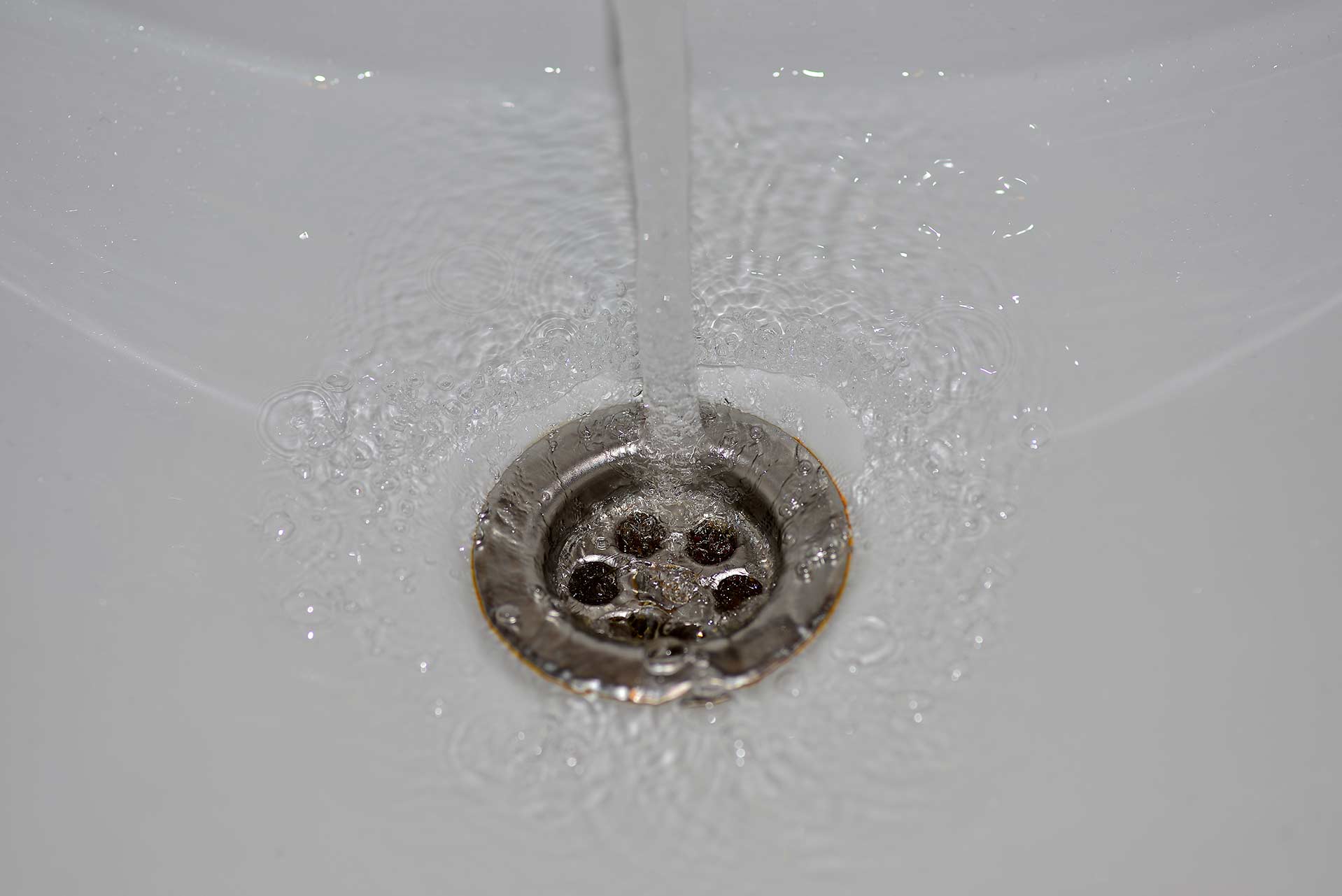 A2B Drains provides services to unblock blocked sinks and drains for properties in Moorends.